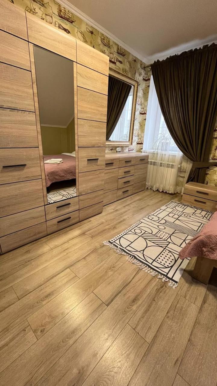 Art House Hostel Kamyanets-Podilski Dış mekan fotoğraf