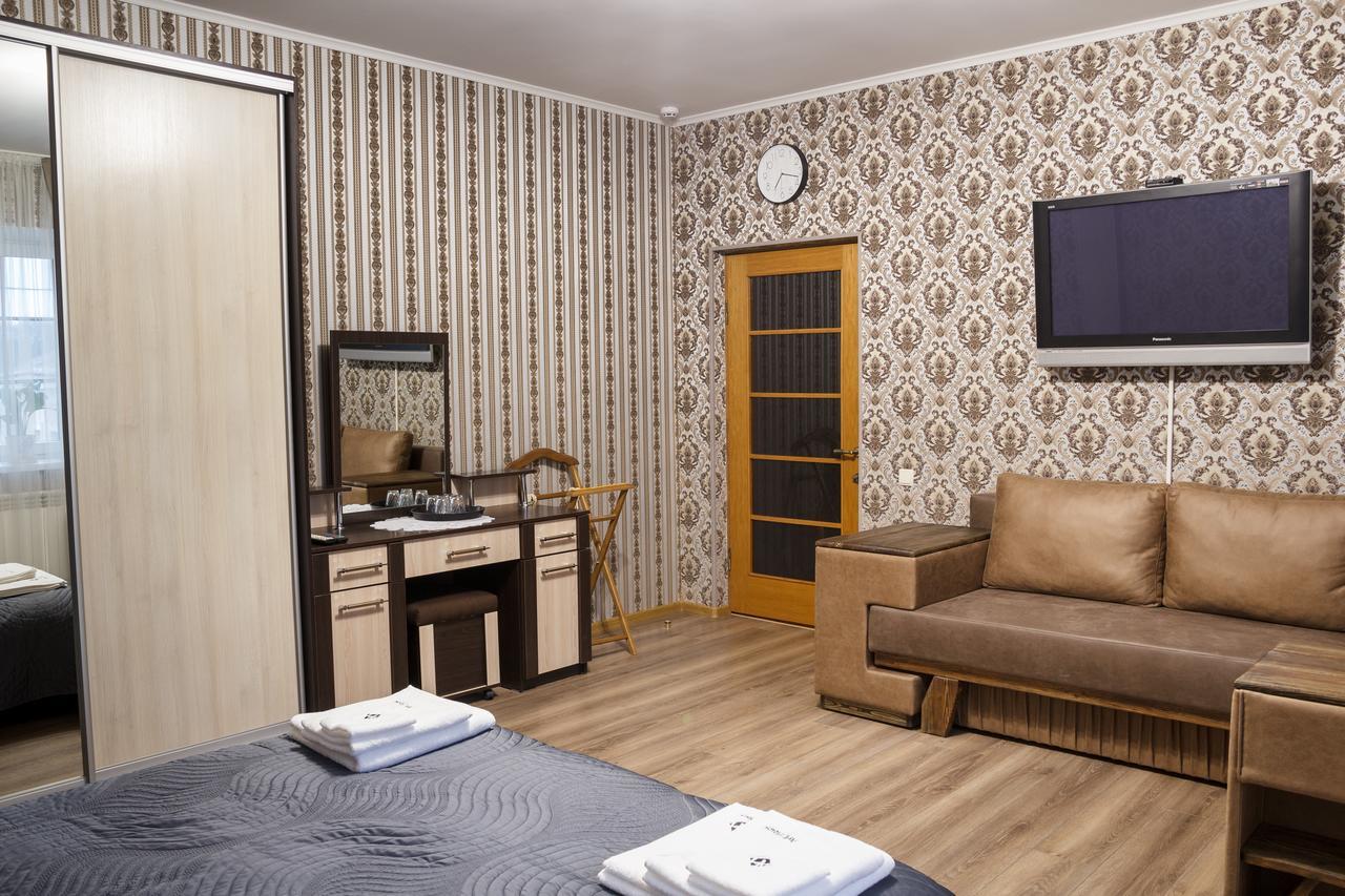 Art House Hostel Kamyanets-Podilski Dış mekan fotoğraf
