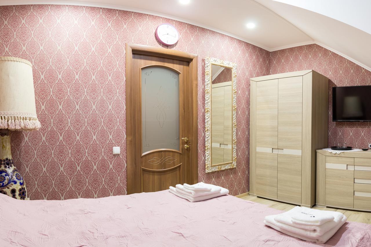 Art House Hostel Kamyanets-Podilski Dış mekan fotoğraf